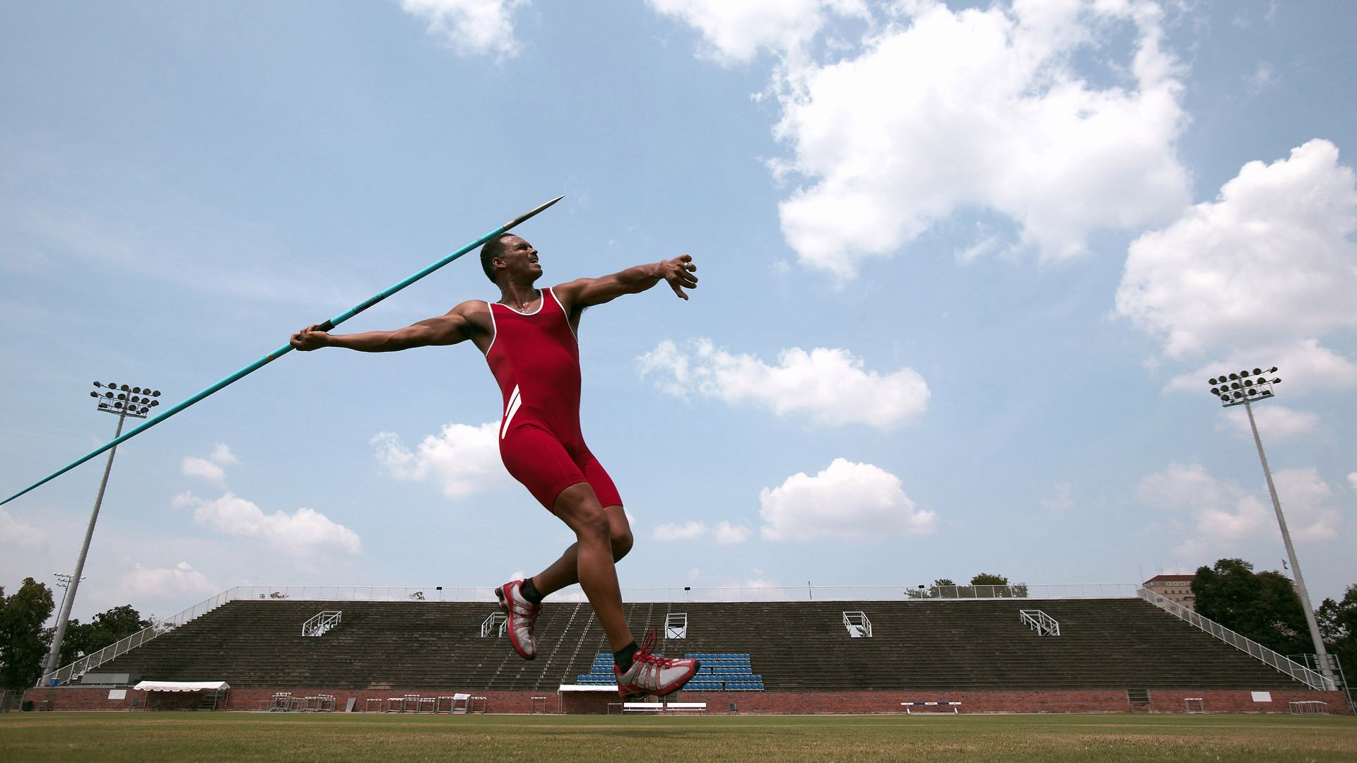 体育明星积极参与公益,体育明星赞助案例